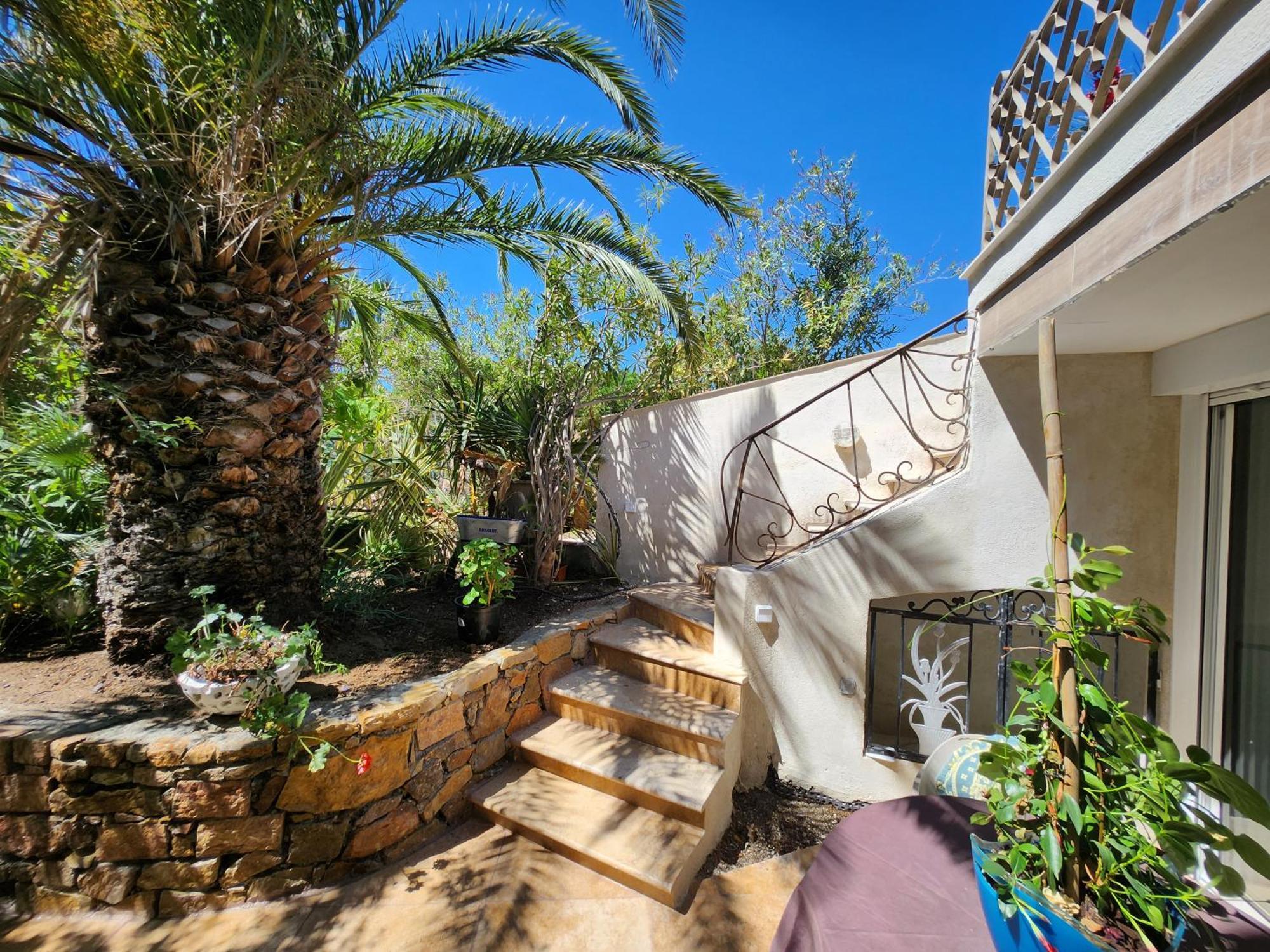 Les Rosieres Sainte Maxime-Golf De Saint Tropez, Climatisee 外观 照片